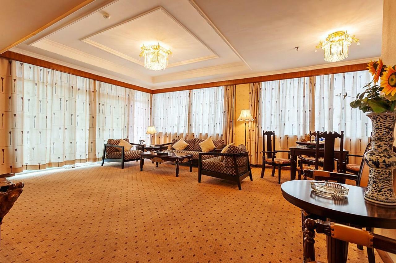 Xiamen Huaqiao Hotel Экстерьер фото