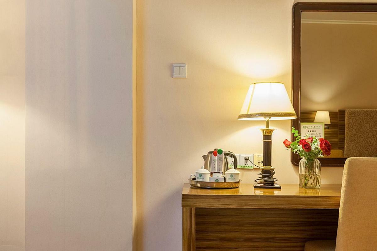 Xiamen Huaqiao Hotel Экстерьер фото